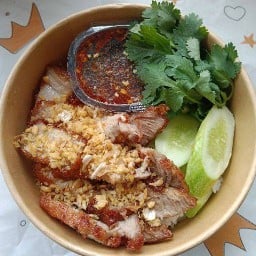 หมูทอดดับเบิ้ลแอล สุขสวัสดิ์