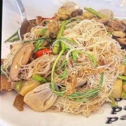 หมี่กระเฉดเจ