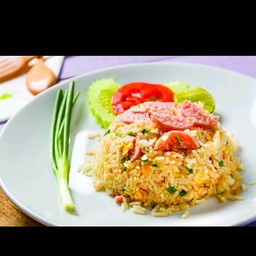 ข้าวผัดแหนม