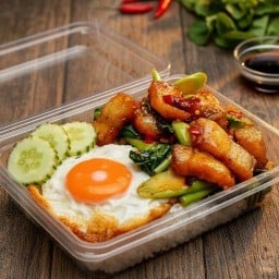 ครัวบ้านน้องคิช(อาหารตามสั่งผัดกะเพราพริกแห้ง)