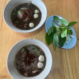 ก๋วยเตี๋ยวเรือวังจันทร์