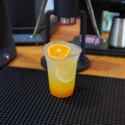 ส้มเลม่อนโซดา