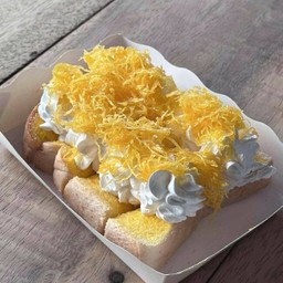 ปังปิ้งวิปฝอยทอง