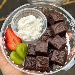 บราวนี่ โฮมเมด - อ่าวอุดม (Homemade Brownies - Ao Udom)