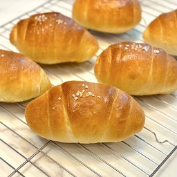 ชิโอะปัง (ขนมปังเกลือ)