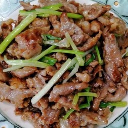 เนื้อน้ำมันหอย ราดข้าว