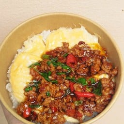 ข้าวไข่ข้น+กะเพราหมูสับสุดแซ่บ