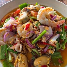 ยำทะเลรวม