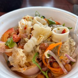 ยำวุ้นเส้นรวมมิตร