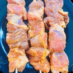 A022 สันคอหมูหมักซอสหม่าล่า