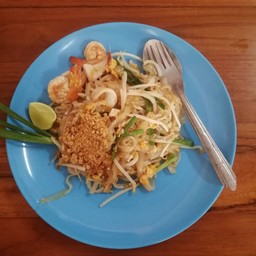 ร้านแหม่ม-ก้อย บะหมี่เกี๊ยว บ้านกรูด ( Mam&koi Noodle )