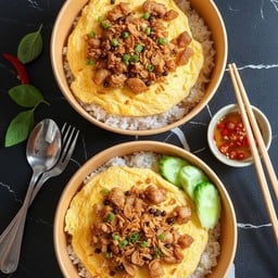 เซตคู่ ไก่ทอดกะเทียมพริกไทยดำไข่ข้น+ไก่ทอดกะเทียมพริกไทยดำไข่ข้น