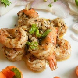 FRY PRAWN WITH GARLIC PEPPER