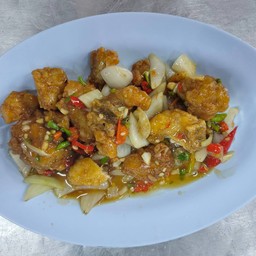 เนื้อปลาผัดพริกไทยดำ