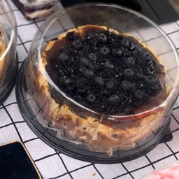 ชีสเค้กหน้าไหม้ บลูเบอร์รี่