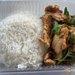 กะเพราไก่ราดข้าว