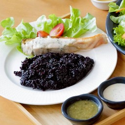 ข้าวไรท์เบอร์รี่ ปลากระพงซอส Ranch