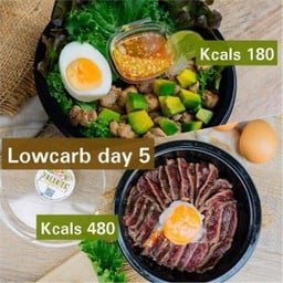 ชุดอาหารคลีนวันที่ 5 - หมูอบอโว ข้าวหน้าเนื้อ