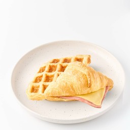 ครัวซองต์แฮมชีส + ครอฟเฟิลคลุกน้ำตาล