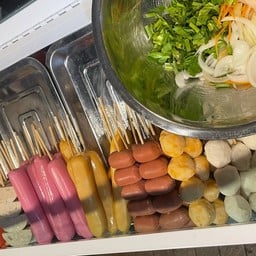 ยำแซ่บ เสียบไม้ (วัดบางพูดนอก) น้ำมะนาวสดจากสวน