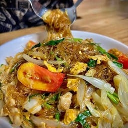 ผัดวุ้นเส้นใส่ไข่