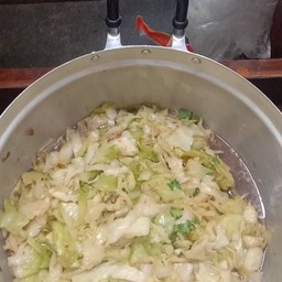 ผัดกะหลำ่ปลีน้ำ้ปลา