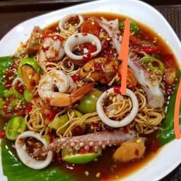 ตำมาม่าทะเล