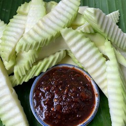 มะม่วงมัน ฟ้าลั่น ฟรีน้ำจิ้ม