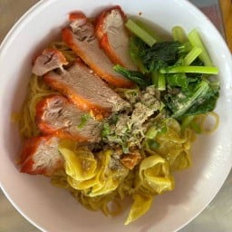 อิ่มจุก บะหมี่เกี๊ยว มอ เกษตรศรีราชา