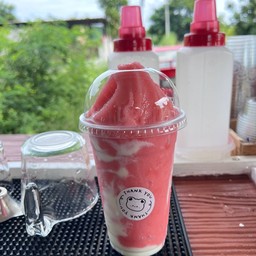 คาเฟ่หน้าบ้าน