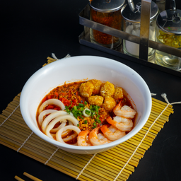 ก๋วยเตี๋ยวต้มยำ ทะเล