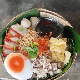 ToTomTon เตี๋ยวต้มยำแห้งโบราณ สาขา2