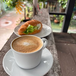 ลาเต้ร้อน