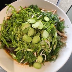 ตำขนมจีนน้ำยาปลาช่อน