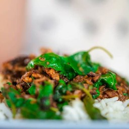 ข้าวกะเพรา-หมูชิ้น