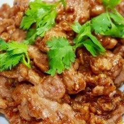 กระเพรา หน้าบ้านพีเคการ์เด้น