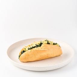 บาแก็ตผักโขมอบชีส