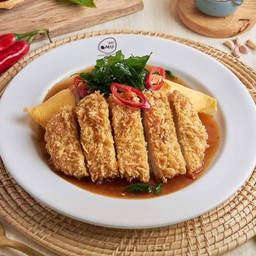 ข้าวห่อไข่หน้ากะเพราหมูทอด