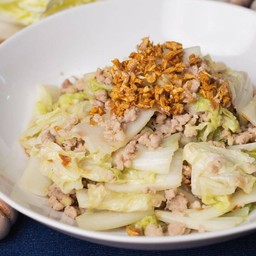 ข้าวราดผัดผักกาดขาวหมูสับ