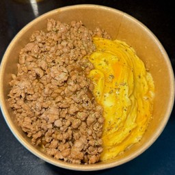 ข้าวไข่ข้นหมูสับผัดซอส