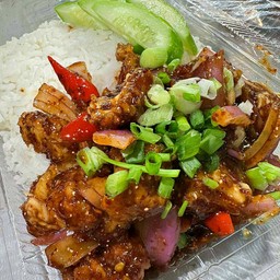 ข้าวยำไก่แซ่บ