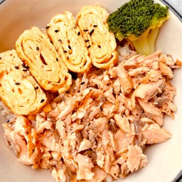 ข้าวแซลมอนไข่หวาน