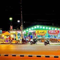 ร้านชายสี่และชายใหญ่ สาขาลานหอย