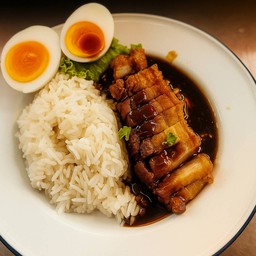 ข้าวหมูกรอบ