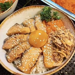 ข้าวแซลม่อนเบิร์น