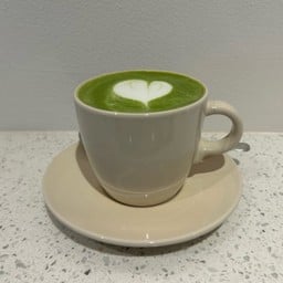 มัทฉะลาเต้ร้อน