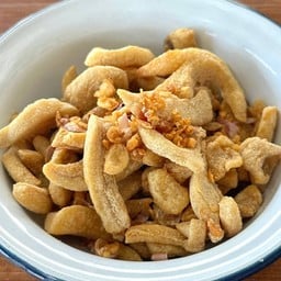 กากหมูเจียวกระเทียม