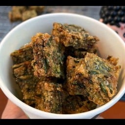 กุยช่ายทอด&บ้าบิ่นวาฟเฟิลมะพร้าวอ่อน ร้านเจริญพร