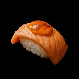 ซูชิแซลมอนซอสเมนไต