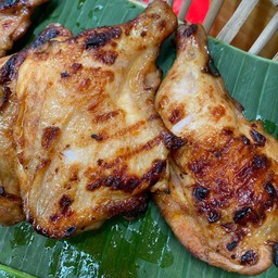 น่องไก่ติดสะโพกย่าง